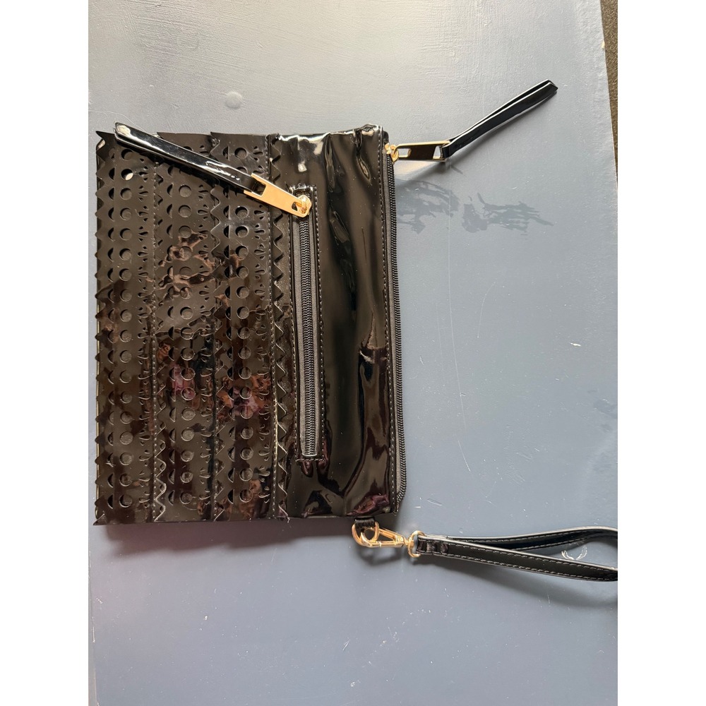 Sondra‎ Roberts Squared Black Patent Laser Cut Eyelet Wristlet Clutch Bag
